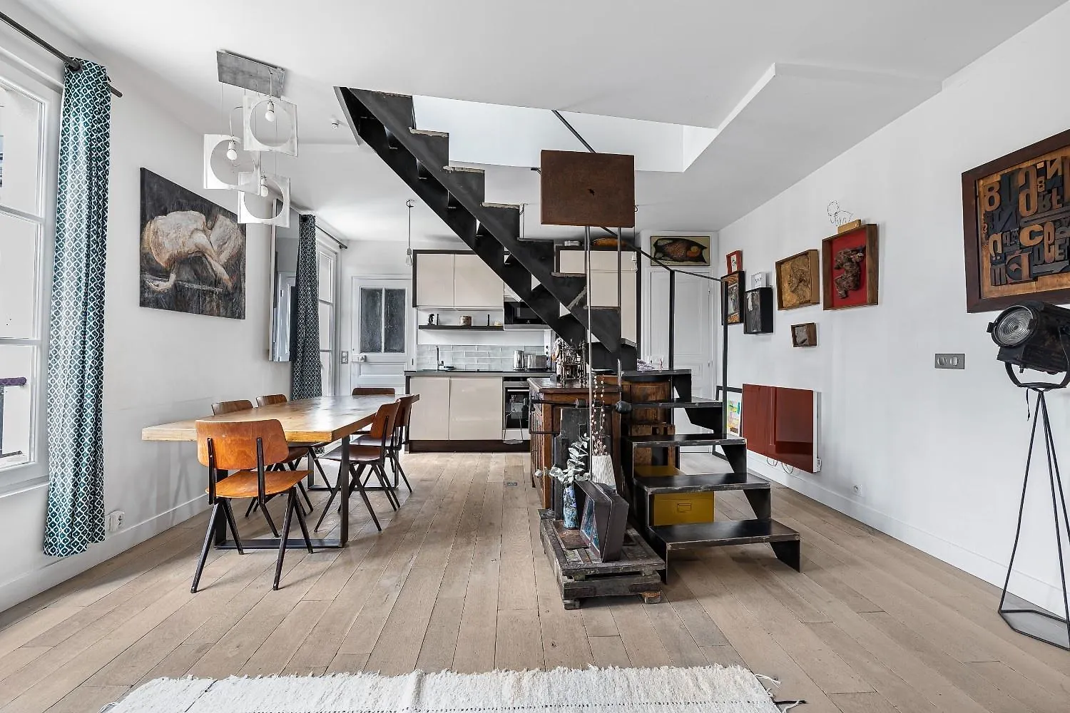 Place Des Vosges Paris Apartment